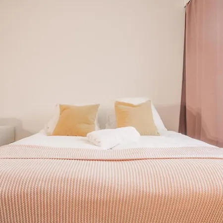 Fresh Studio With Balcony In Central